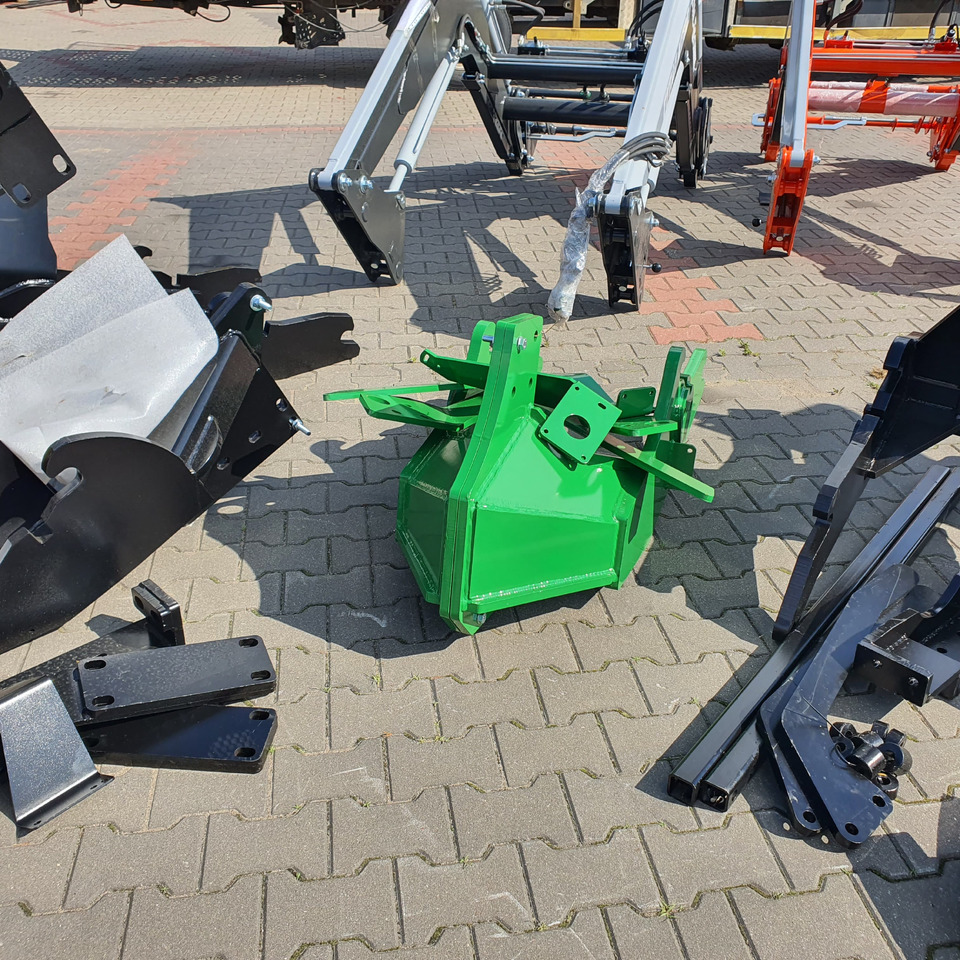 METAL-TECHNIK Tytan MT-03 John Deere - Челен товарач за трактор за Трактор: снимка 2 METAL-TECHNIK Tytan MT-03 John Deere - Челен товарач за трактор за Трактор: снимка 2