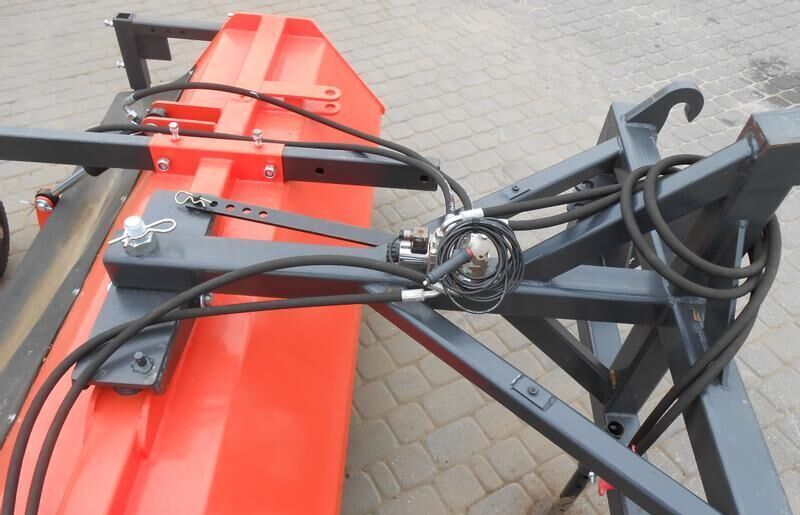 METAL-TECHNIK Zamiatarka 1,6/Sweeper - Четка за Мотометачна машина: снимка 1 METAL-TECHNIK Zamiatarka 1,6/Sweeper - Четка за Мотометачна машина: снимка 1