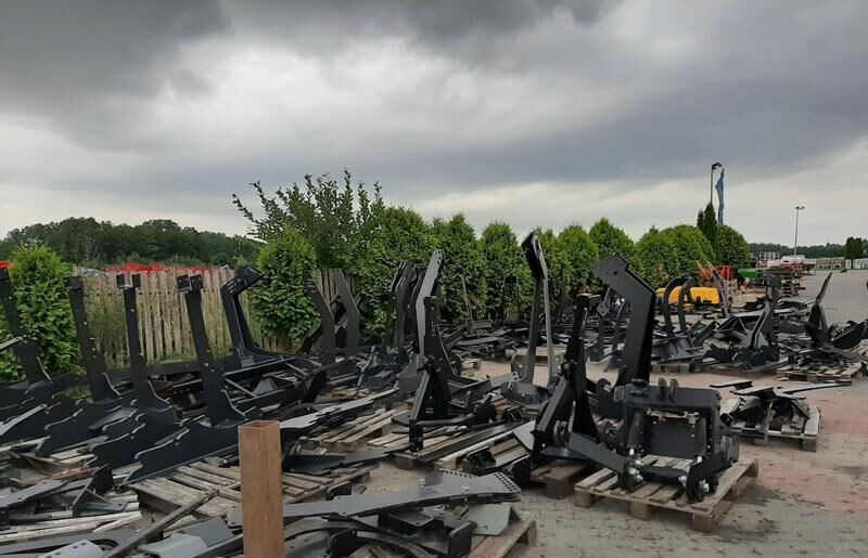 Metal-Technik Frontlader für DEUTZ-FAHR DX 6.11, DX 6.17, DX 6.30 / Ładowacz c - Челен товарач за трактор: снимка 4 Metal-Technik Frontlader für DEUTZ-FAHR DX 6.11, DX 6.17, DX 6.30 / Ładowacz c - Челен товарач за трактор: снимка 4