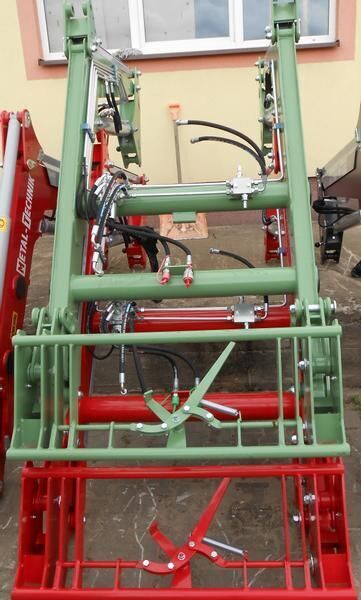 Metal-Technik Frontlader für Massey Ferguson/ Front loader/ Ładowacz TUR - Челен товарач за трактор за Трактор: снимка 1 Metal-Technik Frontlader für Massey Ferguson/ Front loader/ Ładowacz TUR - Челен товарач за трактор за Трактор: снимка 1