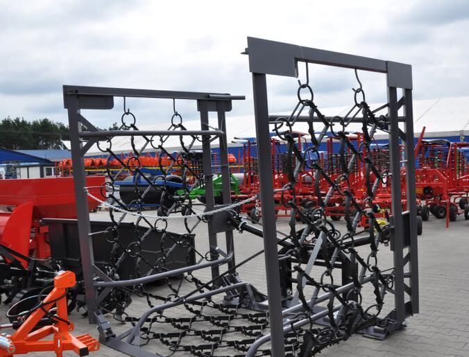 Metal-Technik Włóka łąkowo – polowa 8m / 4 rzędy - Ливадна брана: снимка 1 Metal-Technik Włóka łąkowo – polowa 8m / 4 rzędy - Ливадна брана: снимка 1