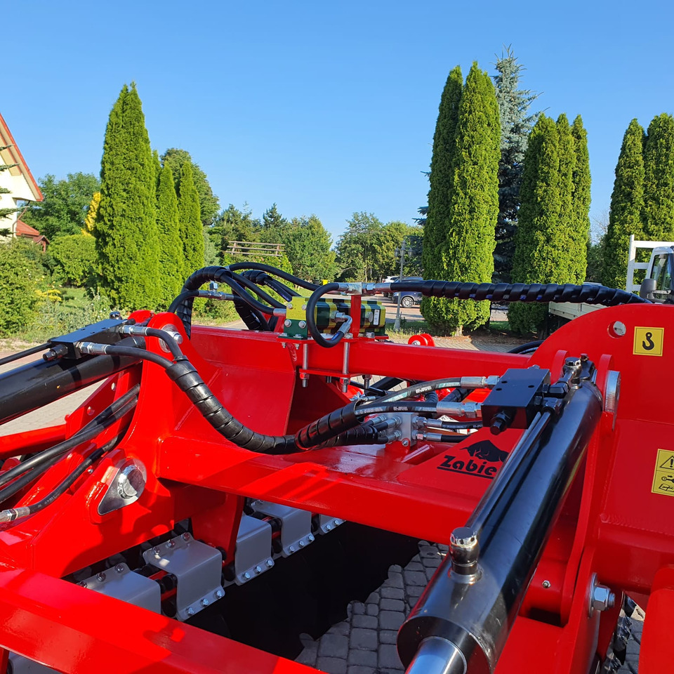 Zabiel Brona Hydrauliczna BTH 500 - Дискова брана: снимка 3 Zabiel Brona Hydrauliczna BTH 500 - Дискова брана: снимка 3