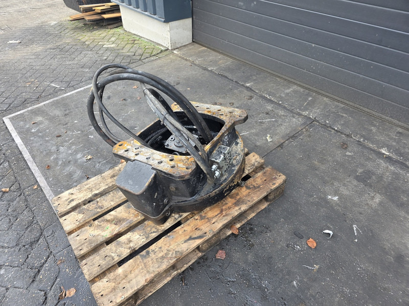 Verschtert head slewing ring caterpillar head attachment - Прикачен инвентар за Строителна техника: снимка 2 Verschtert head slewing ring caterpillar head attachment - Прикачен инвентар за Строителна техника: снимка 2