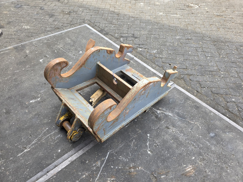 Adaptor plate cw55s verachtert kopplaat cw55s verachtert eurosteel - Кофа за Строителна техника: снимка 3 Adaptor plate cw55s verachtert kopplaat cw55s verachtert eurosteel - Кофа за Строителна техника: снимка 3