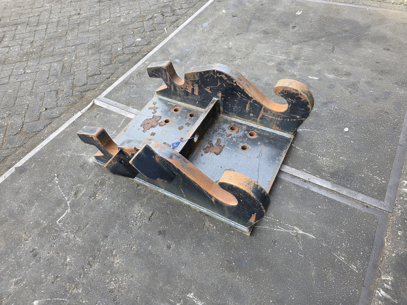 Adaptor plate cw55s verachtert kopplaat cw55s verachtert eurosteel - Кофа за Строителна техника: снимка 4 Adaptor plate cw55s verachtert kopplaat cw55s verachtert eurosteel - Кофа за Строителна техника: снимка 4