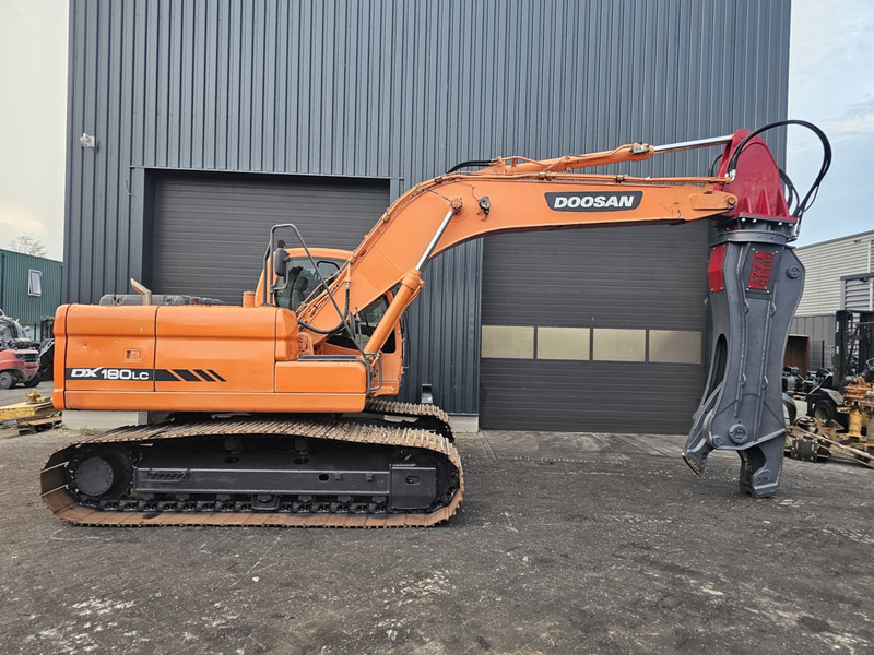 Doosan dx 180lc vtn ci labounty scrap shear genesis fortress - Багер за манипулиране на материали: снимка 1 Doosan dx 180lc vtn ci labounty scrap shear genesis fortress - Багер за манипулиране на материали: снимка 1