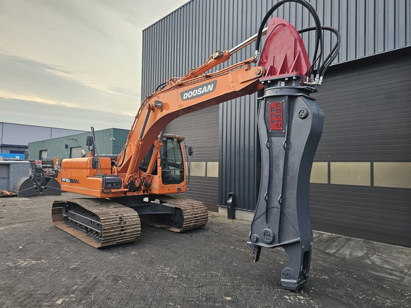 Doosan dx 180lc vtn ci labounty scrap shear genesis fortress - Багер за манипулиране на материали: снимка 3 Doosan dx 180lc vtn ci labounty scrap shear genesis fortress - Багер за манипулиране на материали: снимка 3