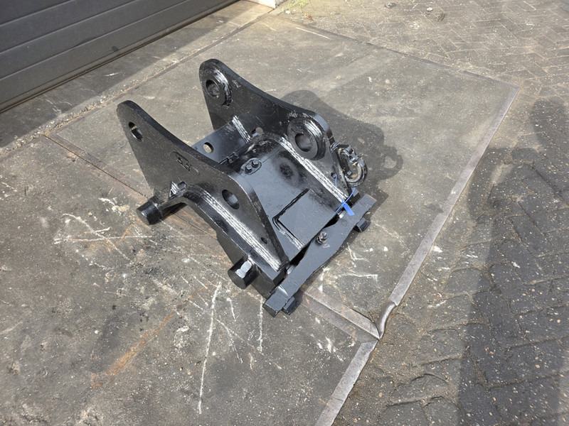 Hydr. snelwissel cw45s verachtert coupler verachtert cw45 - Бързо сменник за Строителна техника: снимка 2 Hydr. snelwissel cw45s verachtert coupler verachtert cw45 - Бързо сменник за Строителна техника: снимка 2