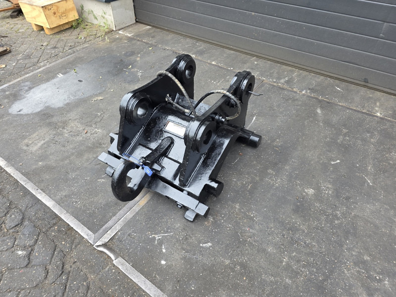 Snelwissel cw 45 cat 325 verachtert coupler cw45 - Бързо сменник за Строителна техника: снимка 1 Snelwissel cw 45 cat 325 verachtert coupler cw45 - Бързо сменник за Строителна техника: снимка 1