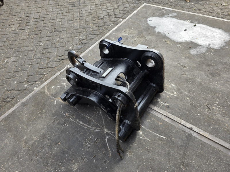 Snelwissel cw45 coupler verachtert coupler cw45 verachtert - Бързо сменник за Строителна техника: снимка 5 Snelwissel cw45 coupler verachtert coupler cw45 verachtert - Бързо сменник за Строителна техника: снимка 5