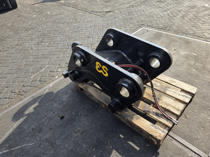Snelwissel cw55s dx490 dx520 coupler doosan dx490 dx520 - Бързо сменник за Строителна техника: снимка 4 Snelwissel cw55s dx490 dx520 coupler doosan dx490 dx520 - Бързо сменник за Строителна техника: снимка 4