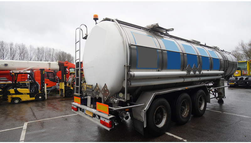 Burg 3 AXLE WATER TANK 32.000LTR - Полуремарке цистерна: снимка 5 Burg 3 AXLE WATER TANK 32.000LTR - Полуремарке цистерна: снимка 5
