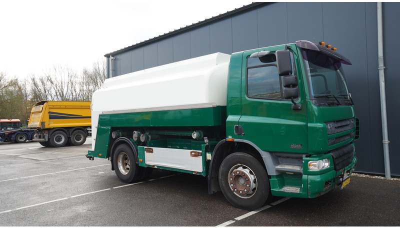 DAF 75.250 FUEL TANK TRUCK 11.300LTR 783.400KM - Камион цистерна: снимка 4 DAF 75.250 FUEL TANK TRUCK 11.300LTR 783.400KM - Камион цистерна: снимка 4
