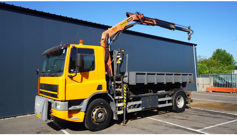DAF CF 65.210 HOOKARM SYSTEM WITH PALFINGER PK 9501 CRANE - Камион с кран: снимка 2 DAF CF 65.210 HOOKARM SYSTEM WITH PALFINGER PK 9501 CRANE - Камион с кран: снимка 2