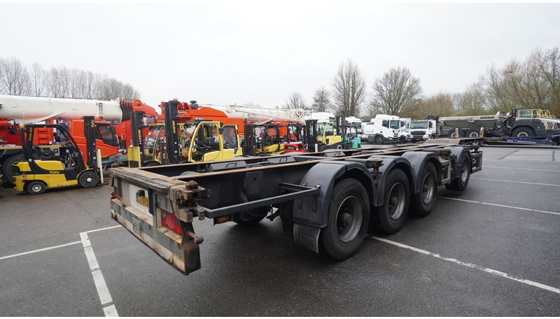 Floor 4 AXLE BREAKER CONTAINER TRAILER - Контейнеровоз/ Сменна каросерия полуремарке: снимка 5 Floor 4 AXLE BREAKER CONTAINER TRAILER - Контейнеровоз/ Сменна каросерия полуремарке: снимка 5