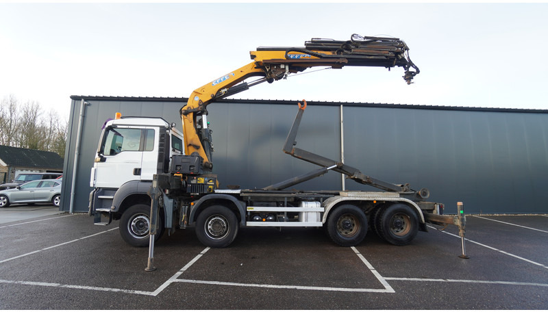 MAN TGS 35.400 8X4 HOOKARM SYSTEM WITH EFFER 305/11/6S - Камион с кран: снимка 1 MAN TGS 35.400 8X4 HOOKARM SYSTEM WITH EFFER 305/11/6S - Камион с кран: снимка 1