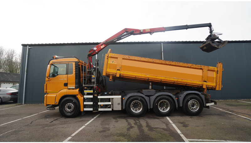 MAN TGS 35.440 8X4 2 SIDE TIPPER WITH HMF Z 1943 CRANE 415.000KM - Камион с кран: снимка 1 MAN TGS 35.440 8X4 2 SIDE TIPPER WITH HMF Z 1943 CRANE 415.000KM - Камион с кран: снимка 1