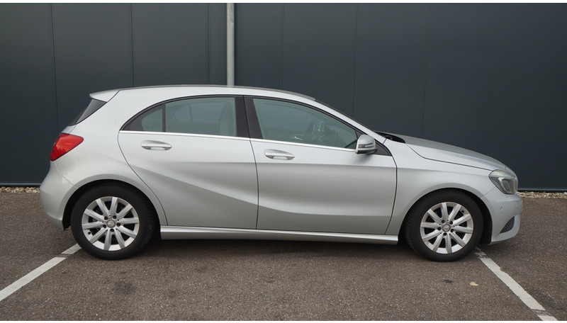 Mercedes-Benz A-Klasse A180 CDI EURO 5 - Микробус, Пътнически бус: снимка 3 Mercedes-Benz A-Klasse A180 CDI EURO 5 - Микробус, Пътнически бус: снимка 3