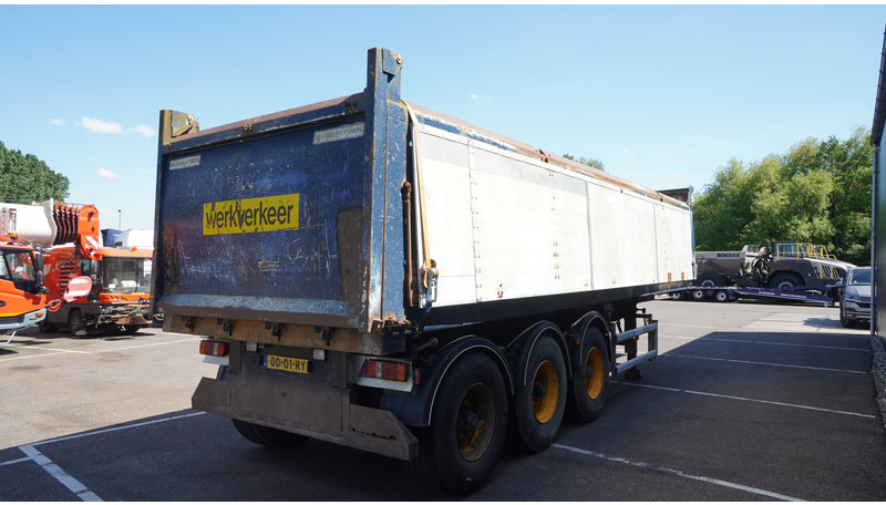 Renders 3 AXLE TIPPER TRAILER - Самосвал полуремарке: снимка 5 Renders 3 AXLE TIPPER TRAILER - Самосвал полуремарке: снимка 5
