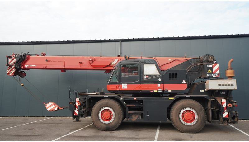 Tadano-Faun GR-300EX WITH JIB 4X4X4 ROUGH TERRAIN CRANE - Камион с кран: снимка 1 Tadano-Faun GR-300EX WITH JIB 4X4X4 ROUGH TERRAIN CRANE - Камион с кран: снимка 1
