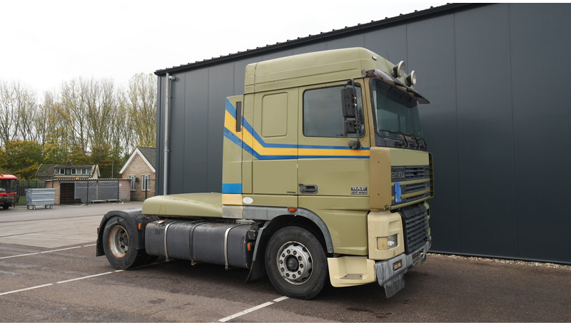DAF XF 95.430 EURO 3 MANUAL GEARBOX - Влекач: снимка 4 DAF XF 95.430 EURO 3 MANUAL GEARBOX - Влекач: снимка 4