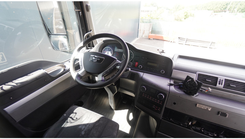 MAN TGX 18.400 EURO 5 802.000KM - Влекач: снимка 5 MAN TGX 18.400 EURO 5 802.000KM - Влекач: снимка 5