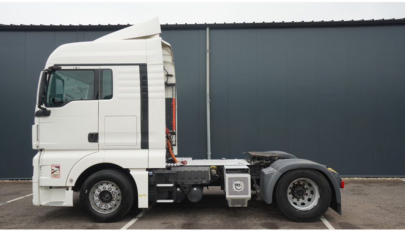 MAN TGX 18.400 EURO 6 837.000KM TRS compressor - Влекач: снимка 1 MAN TGX 18.400 EURO 6 837.000KM TRS compressor - Влекач: снимка 1