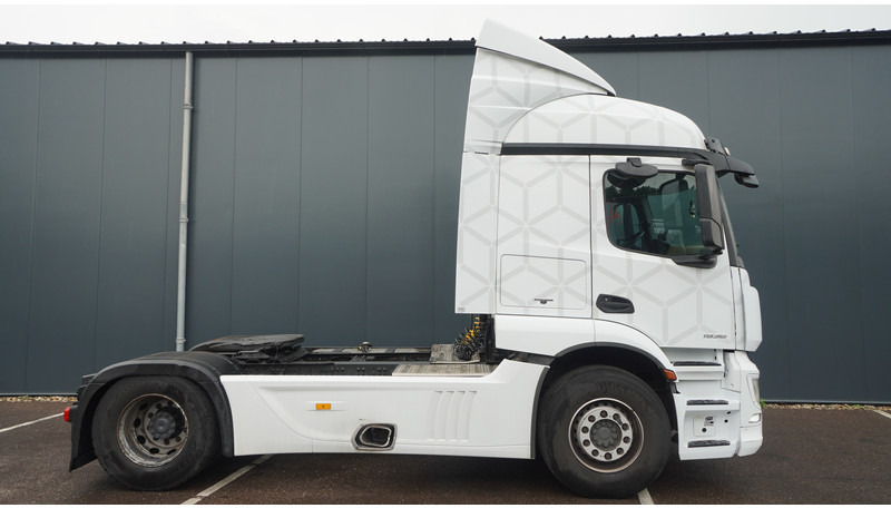 Mercedes-Benz ACTROS 1936 EURO 6 892.000KM - Влекач: снимка 2 Mercedes-Benz ACTROS 1936 EURO 6 892.000KM - Влекач: снимка 2