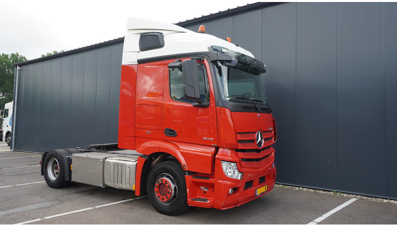 Mercedes-Benz ACTROS 1943 EURO 6 755.000KM - Влекач: снимка 4 Mercedes-Benz ACTROS 1943 EURO 6 755.000KM - Влекач: снимка 4