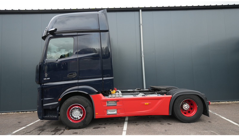 Mercedes-Benz ACTROS 1945 GIGASPACE 649.700KM - Влекач: снимка 1 Mercedes-Benz ACTROS 1945 GIGASPACE 649.700KM - Влекач: снимка 1