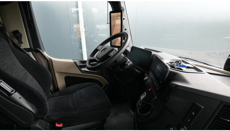 Mercedes-Benz ACTROS 1945 GIGASPACE 684.000KM - Влекач: снимка 5 Mercedes-Benz ACTROS 1945 GIGASPACE 684.000KM - Влекач: снимка 5