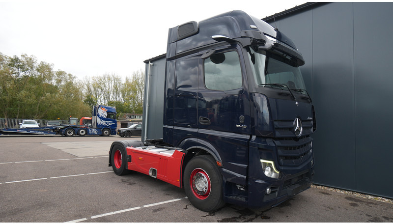 Mercedes-Benz ACTROS 1945 GIGASPACE 713.000KM - Влекач: снимка 4 Mercedes-Benz ACTROS 1945 GIGASPACE 713.000KM - Влекач: снимка 4