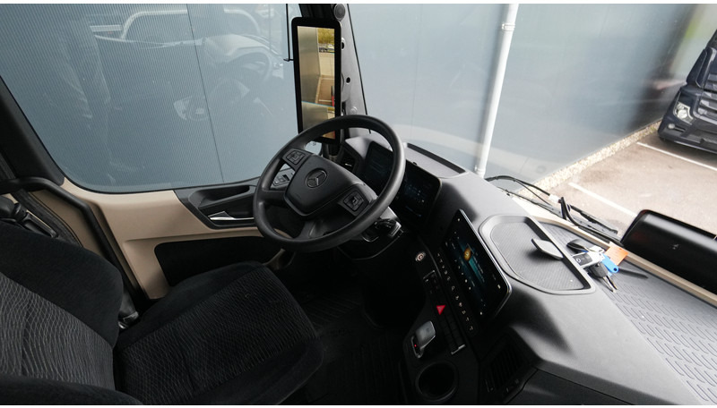 Mercedes-Benz ACTROS 1945 GIGASPACE 713.000KM - Влекач: снимка 5 Mercedes-Benz ACTROS 1945 GIGASPACE 713.000KM - Влекач: снимка 5