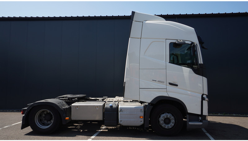 Volvo FH 460 EURO 6 GLOBETROTTER 696.000KM - Влекач: снимка 2 Volvo FH 460 EURO 6 GLOBETROTTER 696.000KM - Влекач: снимка 2