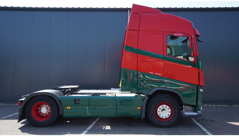 Volvo FH 460 EURO 6 GLOBETROTTER - Влекач: снимка 2 Volvo FH 460 EURO 6 GLOBETROTTER - Влекач: снимка 2