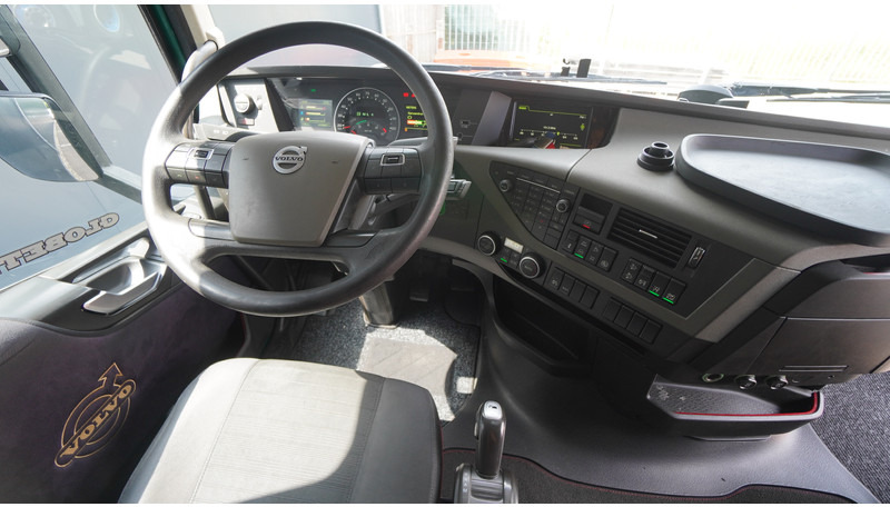 Volvo FH 500 6X2 EURO 6 GLOBETROTTER - Влекач: снимка 5 Volvo FH 500 6X2 EURO 6 GLOBETROTTER - Влекач: снимка 5