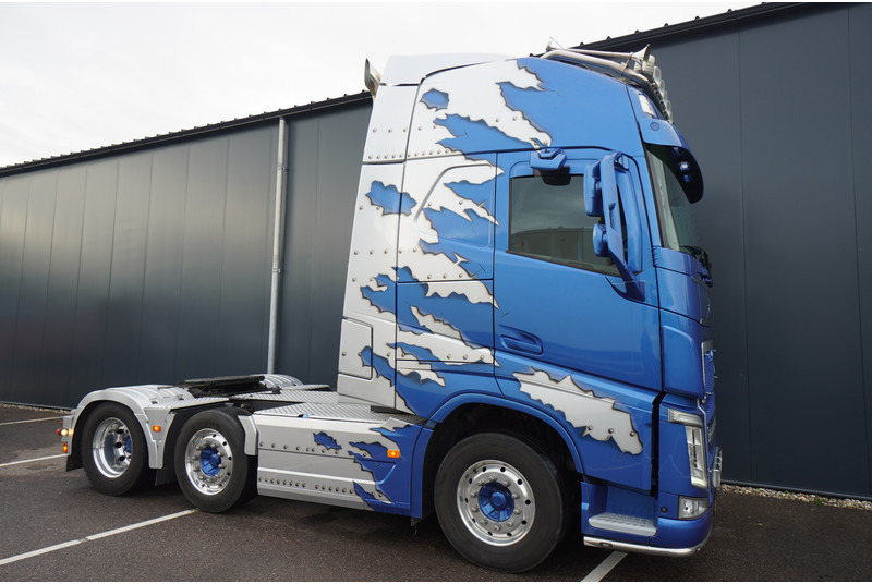 Volvo FH 540 6X2 GLOBETROTTER XL 455.000KM - Влекач: снимка 4 Volvo FH 540 6X2 GLOBETROTTER XL 455.000KM - Влекач: снимка 4