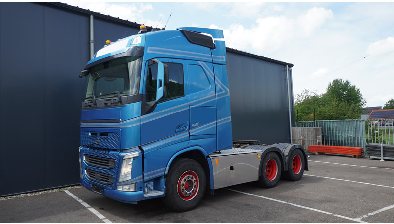 Volvo FH 540 6X4 EURO 6 GLOBETROTTER - Влекач: снимка 3 Volvo FH 540 6X4 EURO 6 GLOBETROTTER - Влекач: снимка 3