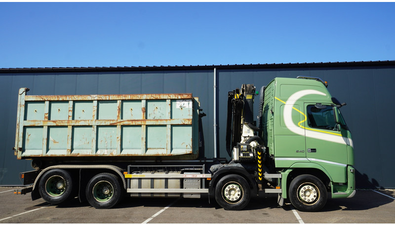 Volvo FH 540 8X2 HOOKARM SYSTEM WITH PALFINGER PK 20002 CRANE - Камион с кран: снимка 4 Volvo FH 540 8X2 HOOKARM SYSTEM WITH PALFINGER PK 20002 CRANE - Камион с кран: снимка 4