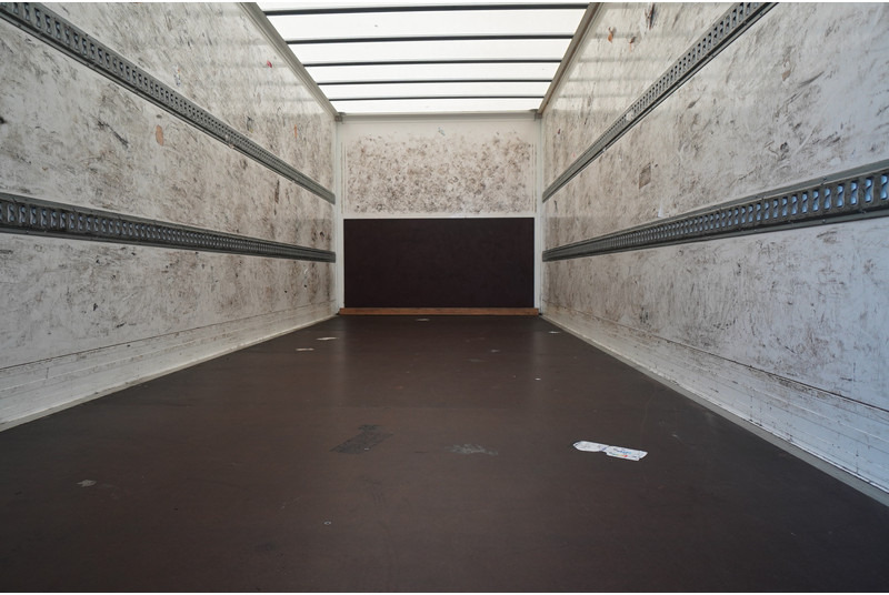 Volvo FL 210 CLOSED BOX 665.200KM - Камион фургон: снимка 5 Volvo FL 210 CLOSED BOX 665.200KM - Камион фургон: снимка 5