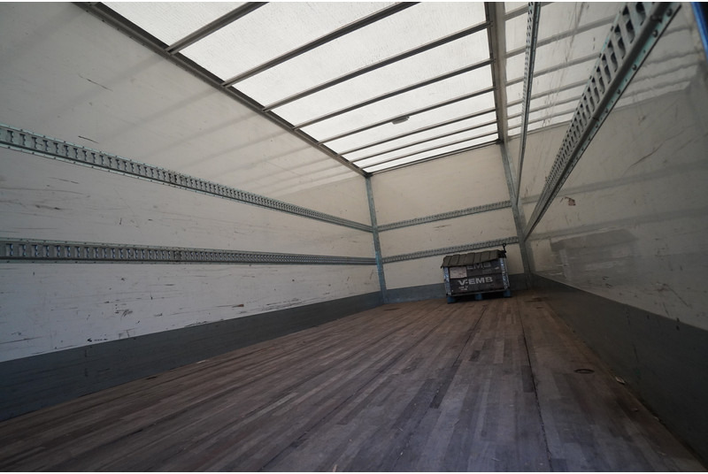 Volvo FL 280 CLOSED BOX BROKEN ENGINE NOT DRIVABLE - Камион фургон: снимка 4 Volvo FL 280 CLOSED BOX BROKEN ENGINE NOT DRIVABLE - Камион фургон: снимка 4