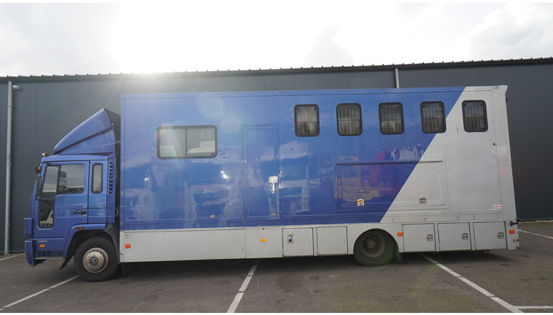 Volvo FL 6-9 HORSE TRANSPORT 341.000KM MANUAL GEARBOX - Камион за коне: снимка 1 Volvo FL 6-9 HORSE TRANSPORT 341.000KM MANUAL GEARBOX - Камион за коне: снимка 1