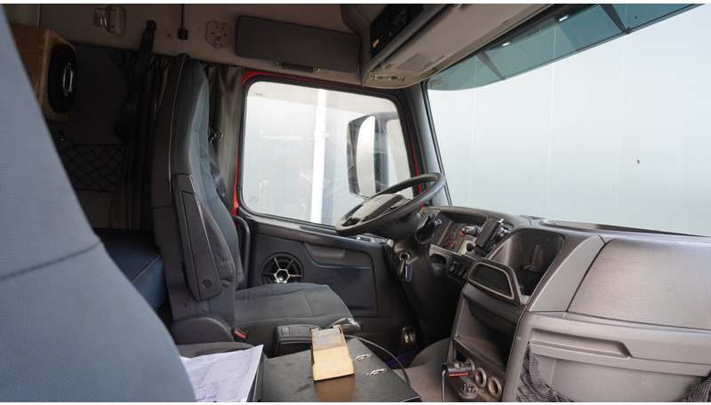 Volvo FM 450 8X4 FLATBED WITH GORMACH 3400E6 CRANE - Камион с кран: снимка 5 Volvo FM 450 8X4 FLATBED WITH GORMACH 3400E6 CRANE - Камион с кран: снимка 5