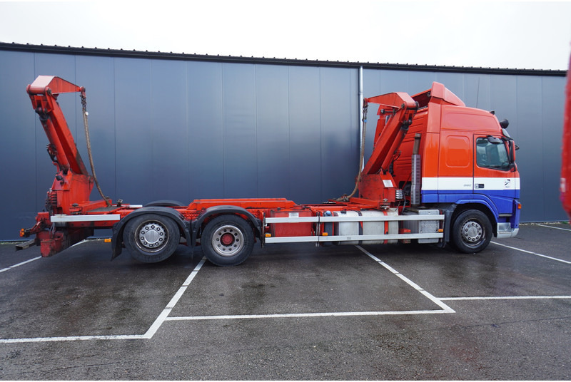 Volvo FM360 6X2 SIDE LOADER FOR 20FT CONTAINER - Мултилифт за контейнери камион: снимка 2 Volvo FM360 6X2 SIDE LOADER FOR 20FT CONTAINER - Мултилифт за контейнери камион: снимка 2
