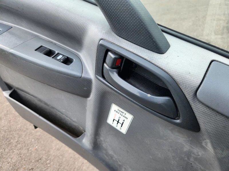 Бус самосвал Isuzu N 2011, 3.0L, Euro 5, 157000km, Manual, New APK/TUV: снимка 16