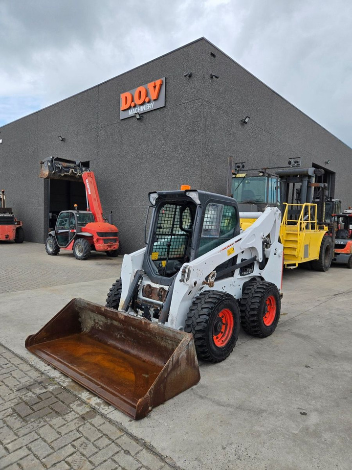 Bobcat S 770 - Колесен товарач: снимка 2 Bobcat S 770 - Колесен товарач: снимка 2