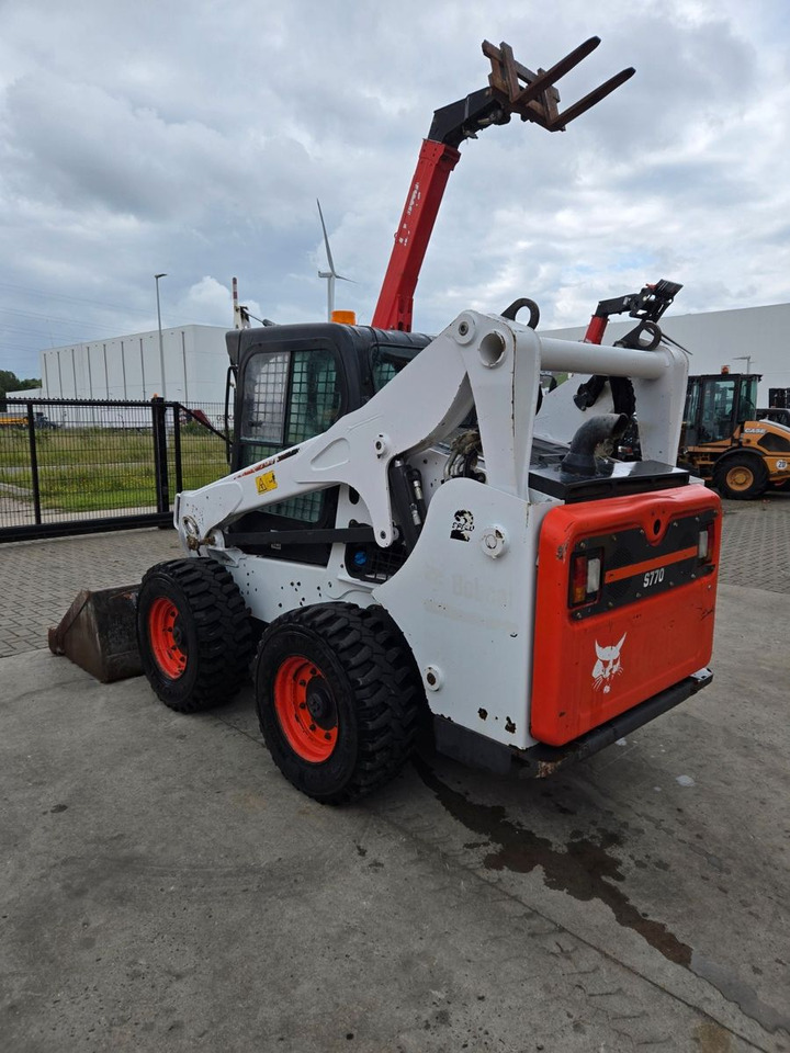 Bobcat S 770 - Колесен товарач: снимка 5 Bobcat S 770 - Колесен товарач: снимка 5