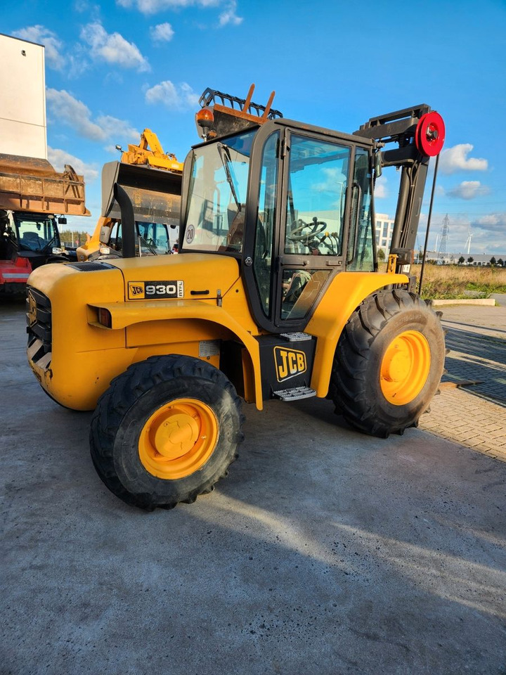Лизинг на  JCB 930 4 x 4 JCB 930 4 x 4: снимка 6