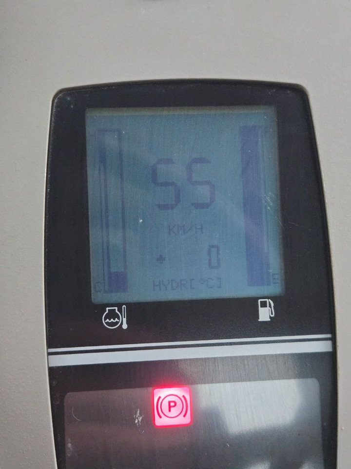 Грейдер New Holland F106.6: снимка 18