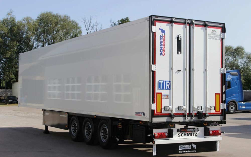 Schmitz Cargobull FP 60 V7 Thermo King SLXi 300 / 3 820 MTG** / JAK NOWA / ŚCIANA 7 CM / - Рефрижератор полуремарке: снимка 4 Schmitz Cargobull FP 60 V7 Thermo King SLXi 300 / 3 820 MTG** / JAK NOWA / ŚCIANA 7 CM / - Рефрижератор полуремарке: снимка 4